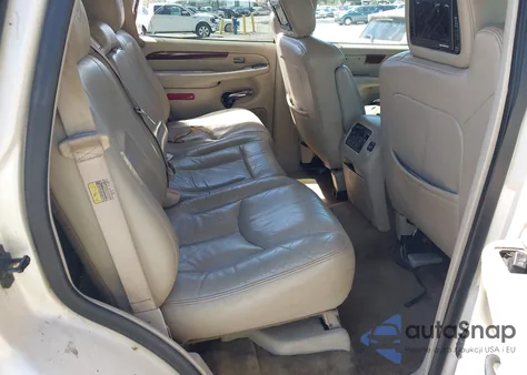 2004 Cadillac Escalade Standard z USA, uszkodzony, nr VIN 1GYEC63T84R176019